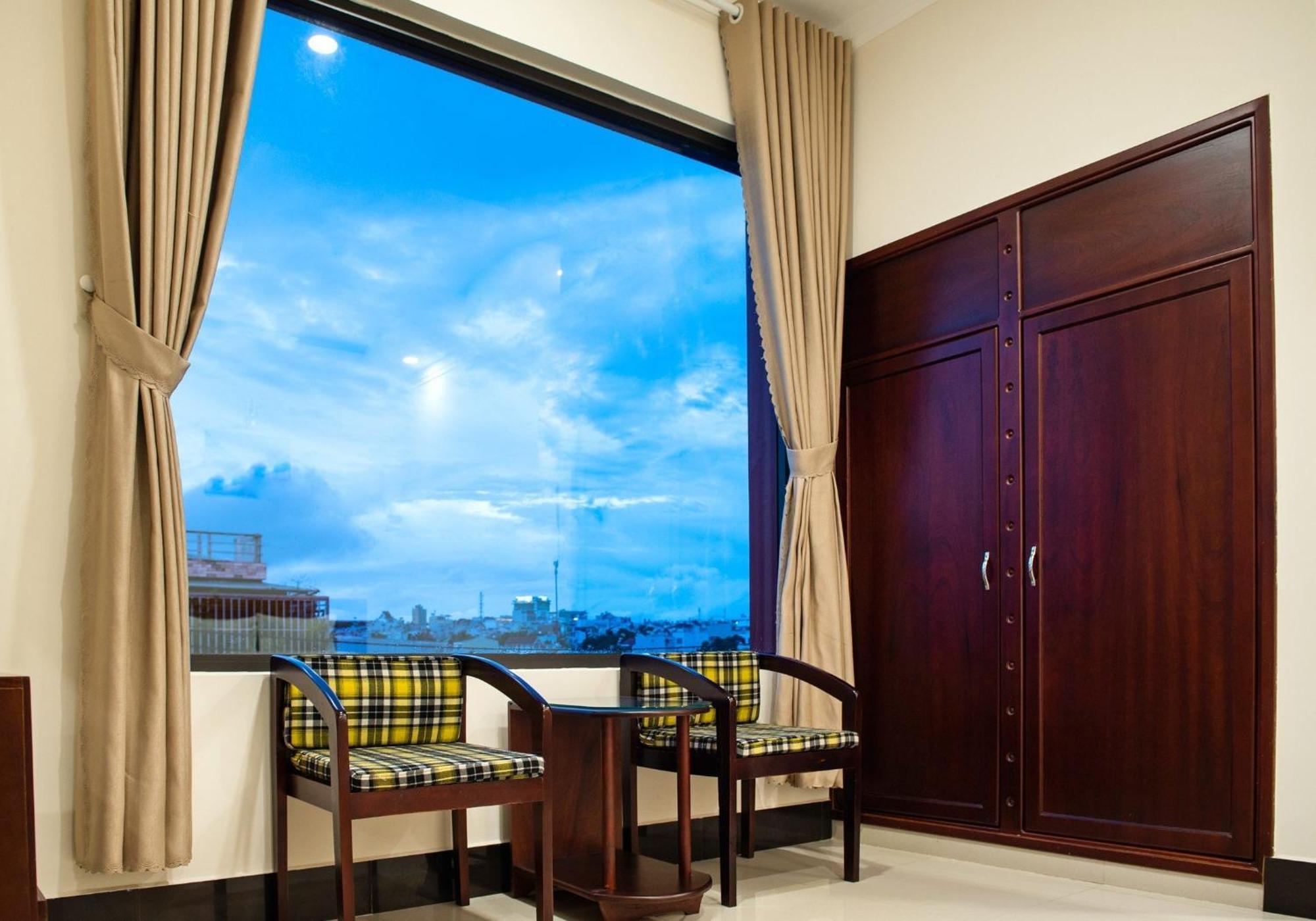 Minh Lam Hotel Pleiku Exteriér fotografie
